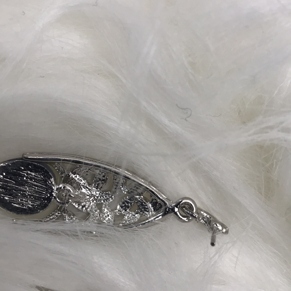 Statement earrings - Picture 4 of 4